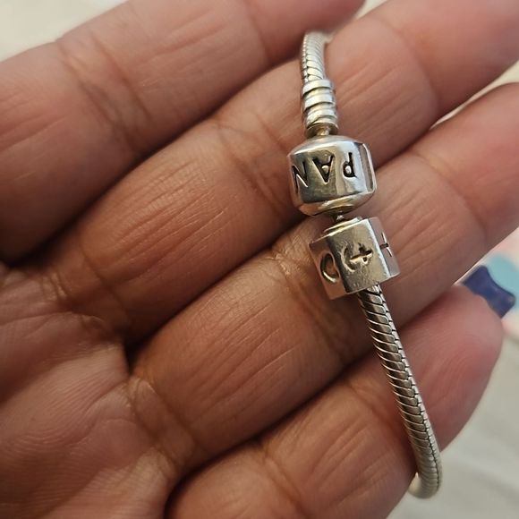 Authentic Pandora clasp charm bracelet. Size 7.5" Box and bag included🙏🙌OBO👍 - Picture 7 of 14